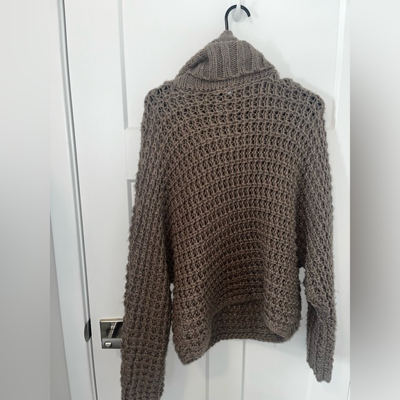 Express Chunky Knit Turtleneck Sweater - Picture 4 of 5